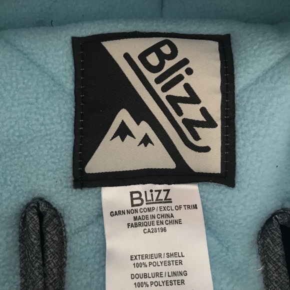 BLIZZ carseat cover ! - Picture 5 of 8
